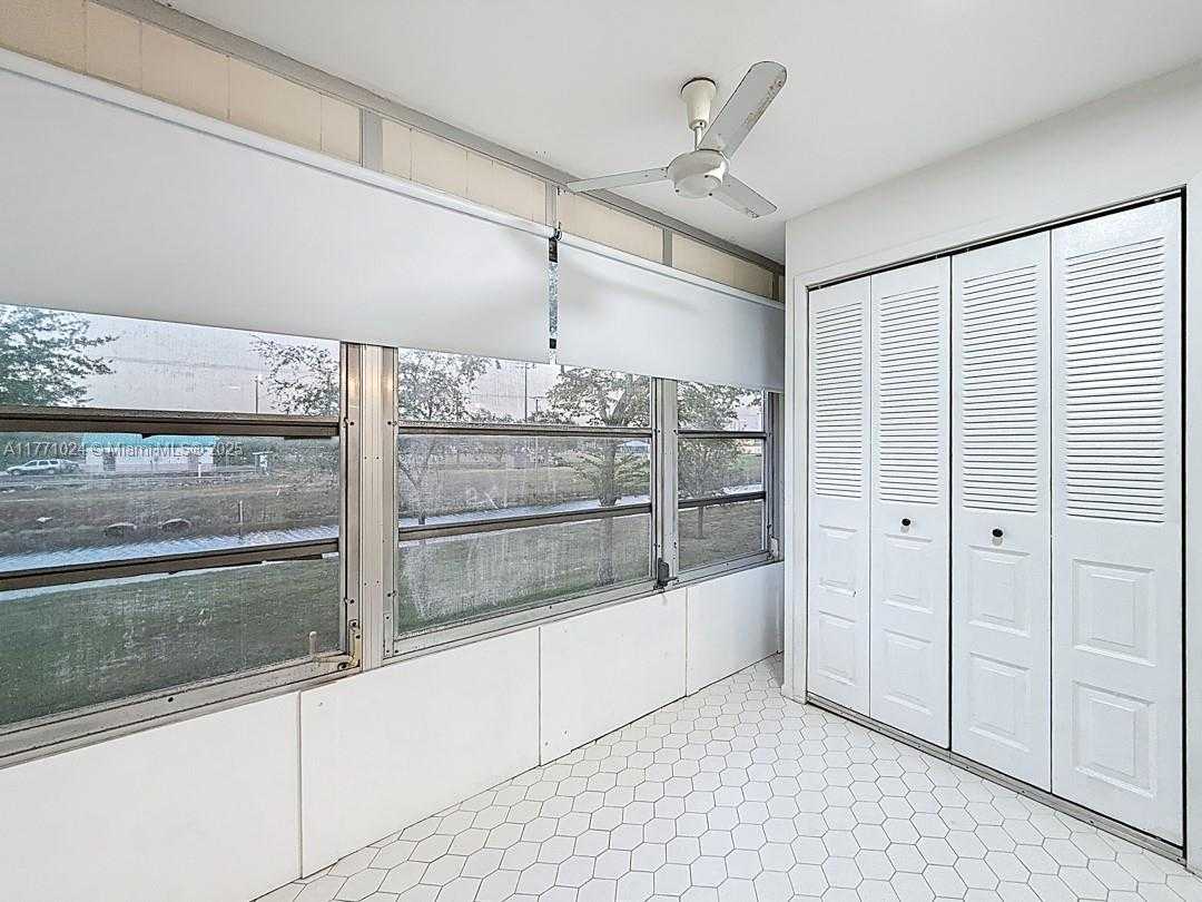 Small Image of 7991 NORTH SUNRISE LAKES DR #211, Sunrise Number 25