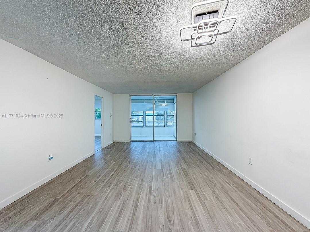 Small Image of 7991 NORTH SUNRISE LAKES DR #211, Sunrise Number 9