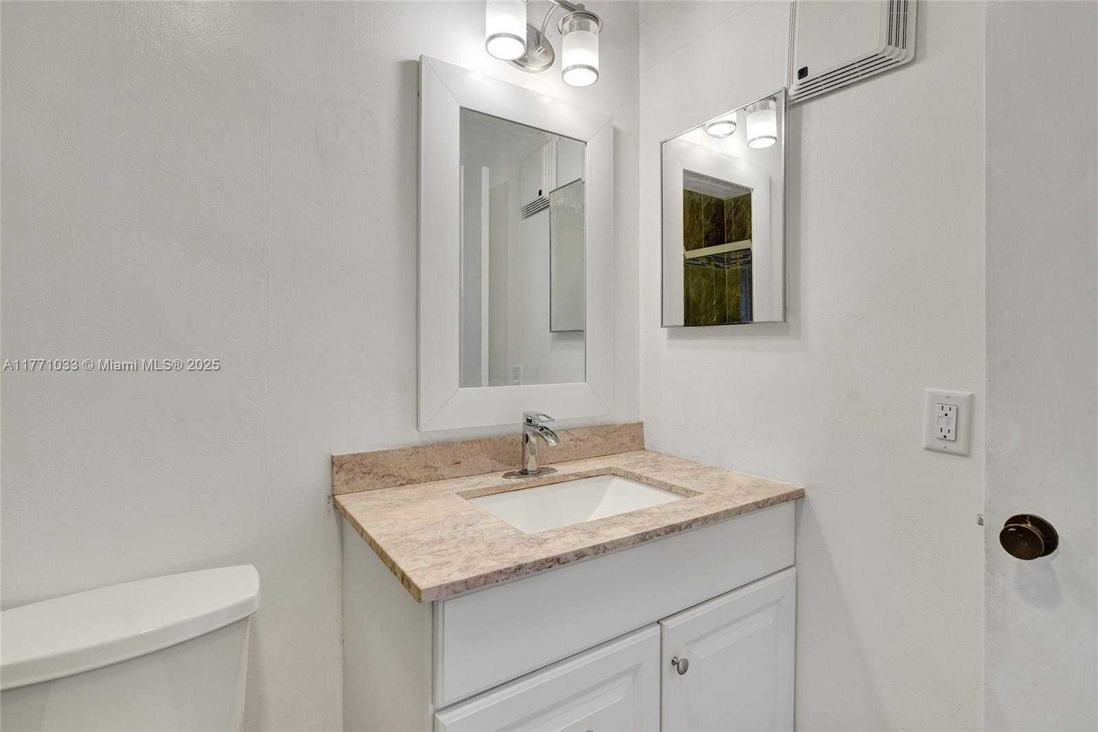 Small Image of 19402 SOUTH WEST 103RD CT #F, Cutler Bay Number 21