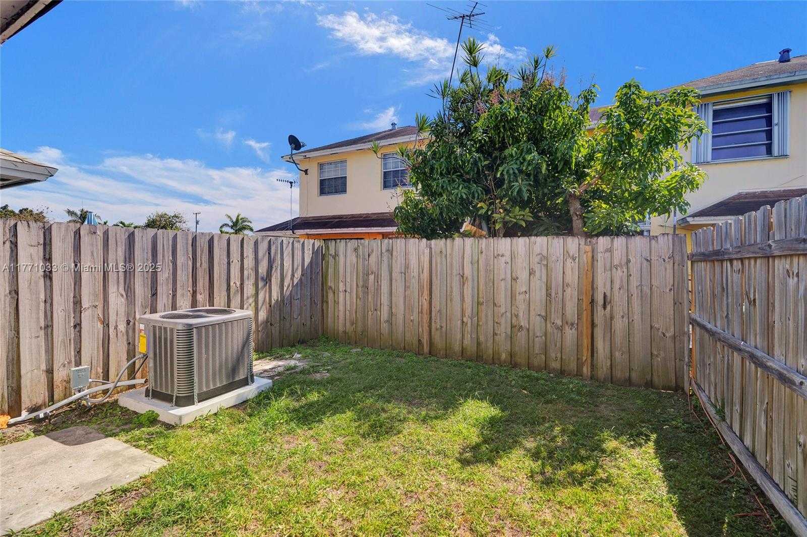 Small Image of 19402 SOUTH WEST 103RD CT #F, Cutler Bay Number 25