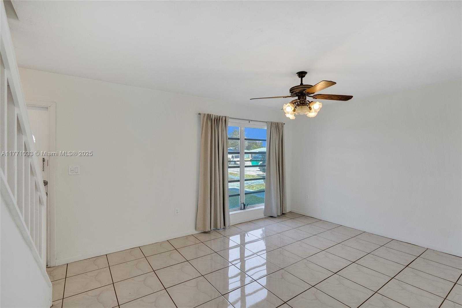 Small Image of 19402 SOUTH WEST 103RD CT #F, Cutler Bay Number 6