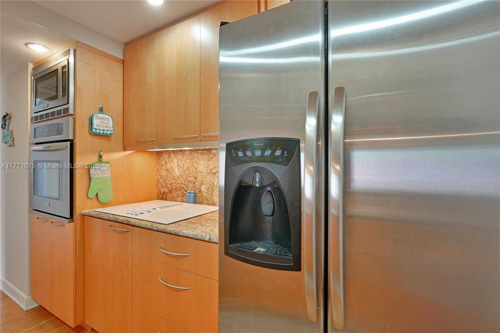 Small Image of 3092 BERMWOOD LN #238, Hollywood Number 10
