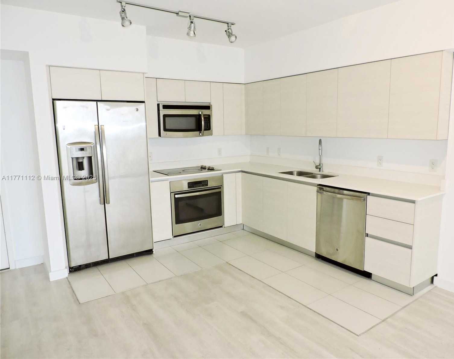 Small Image of 4250 BISCAYNE BLVD #707, Miami Number 5