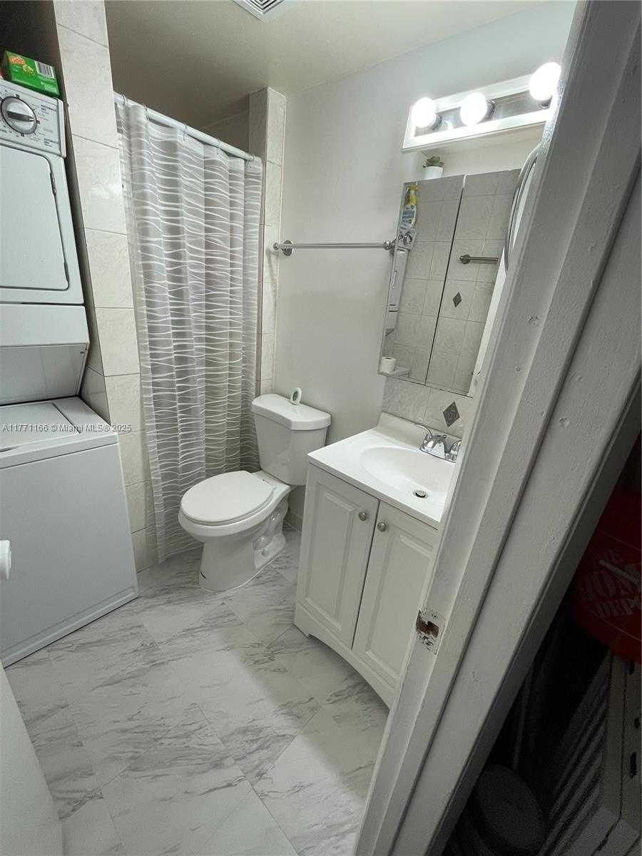 Small Image of 8883 FONTAINEBLEAU BLVD #202, Miami Number 13