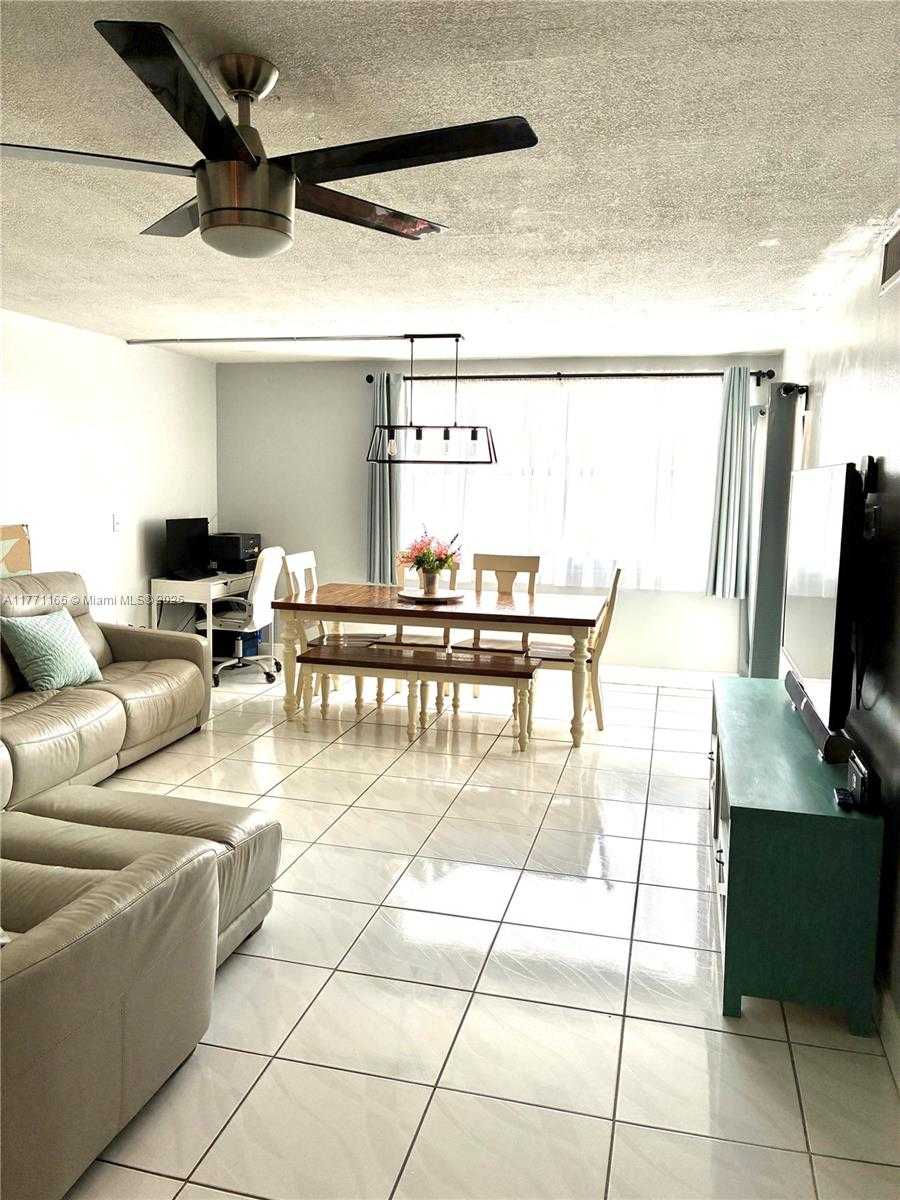 Small Image of 8883 FONTAINEBLEAU BLVD #202, Miami Number 19