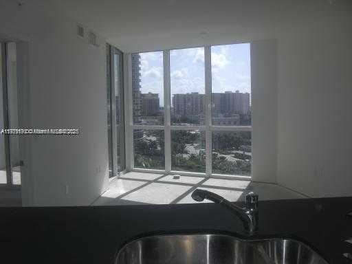 Small Image of 18201 COLLINS AVE #1703, Sunny Isles Beach Number 3