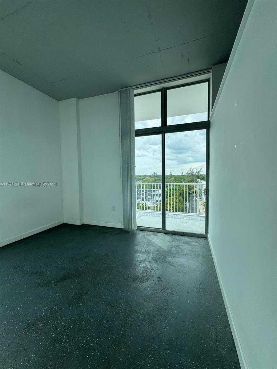Small Image of 2100 VAN BUREN ST #503, Hollywood Number 13