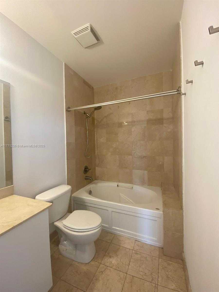 Small Image of 2100 VAN BUREN ST #503, Hollywood Number 14