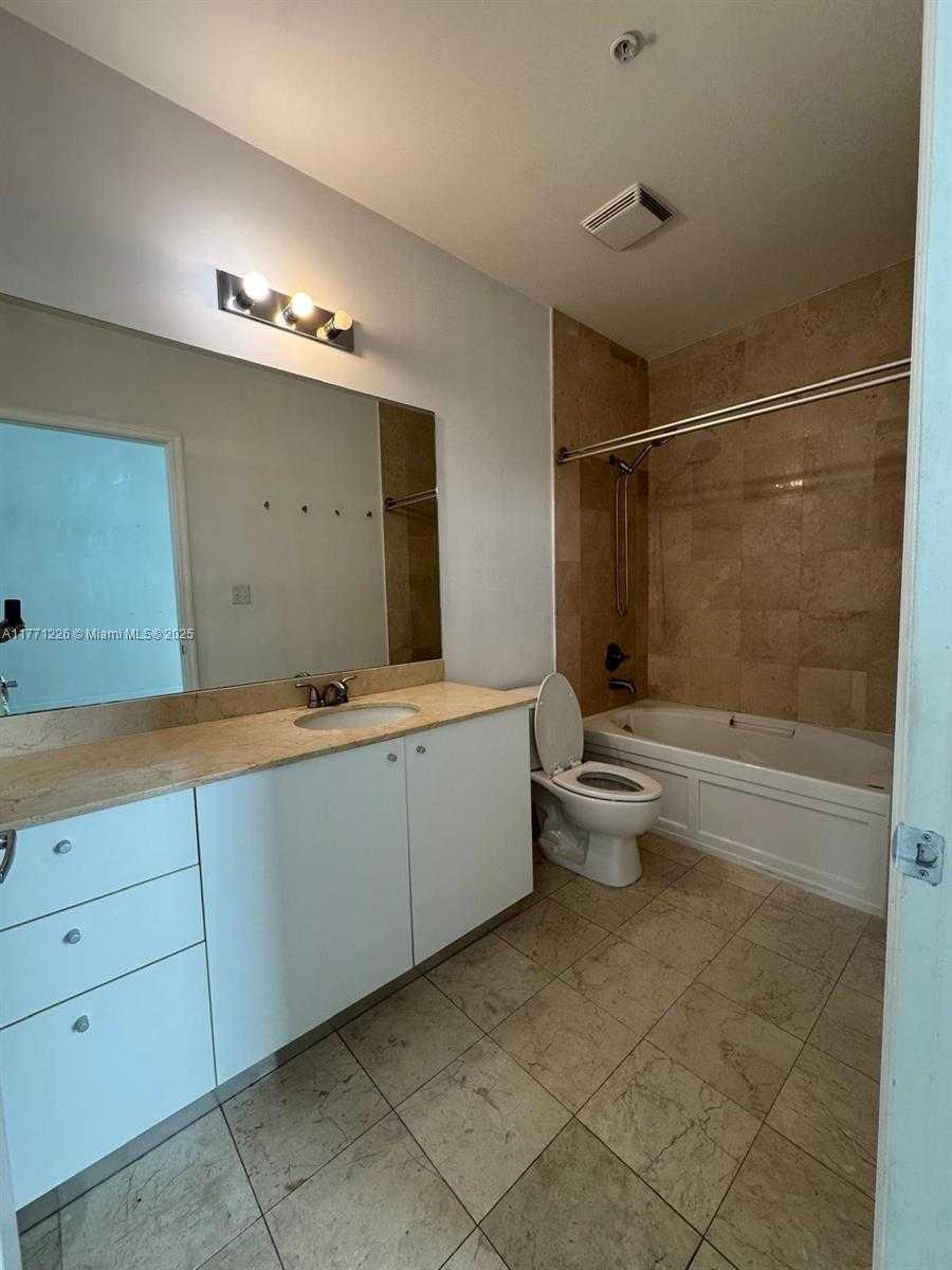 Small Image of 2100 VAN BUREN ST #503, Hollywood Number 15