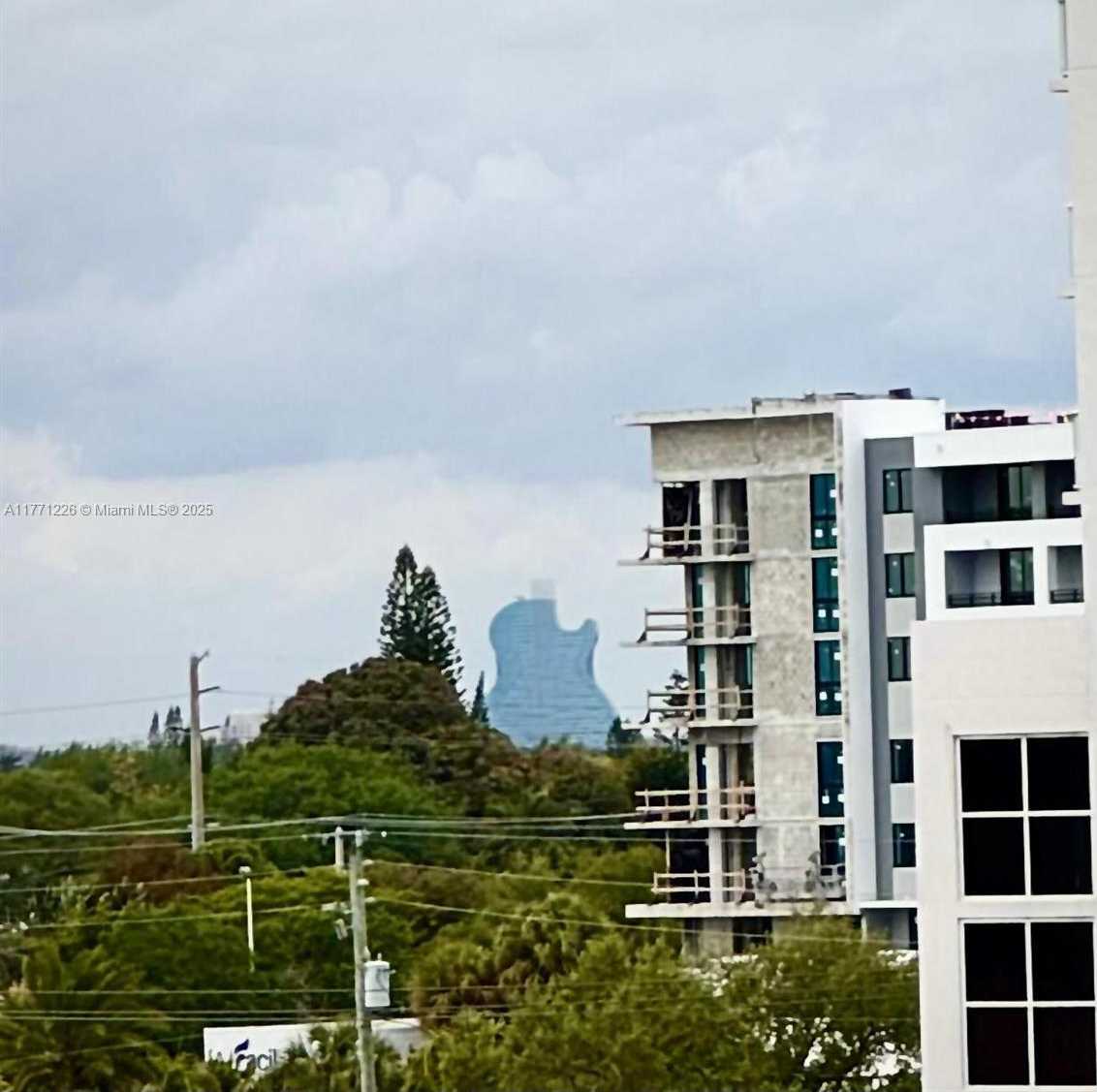 Small Image of 2100 VAN BUREN ST #503, Hollywood Number 17
