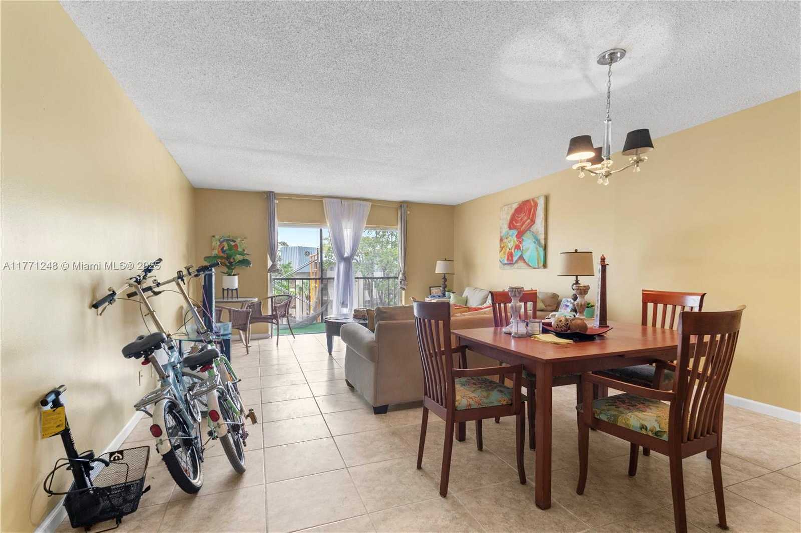 Small Image of 5961 NORTH FALLS CIR DR #409, Lauderhill Number 3