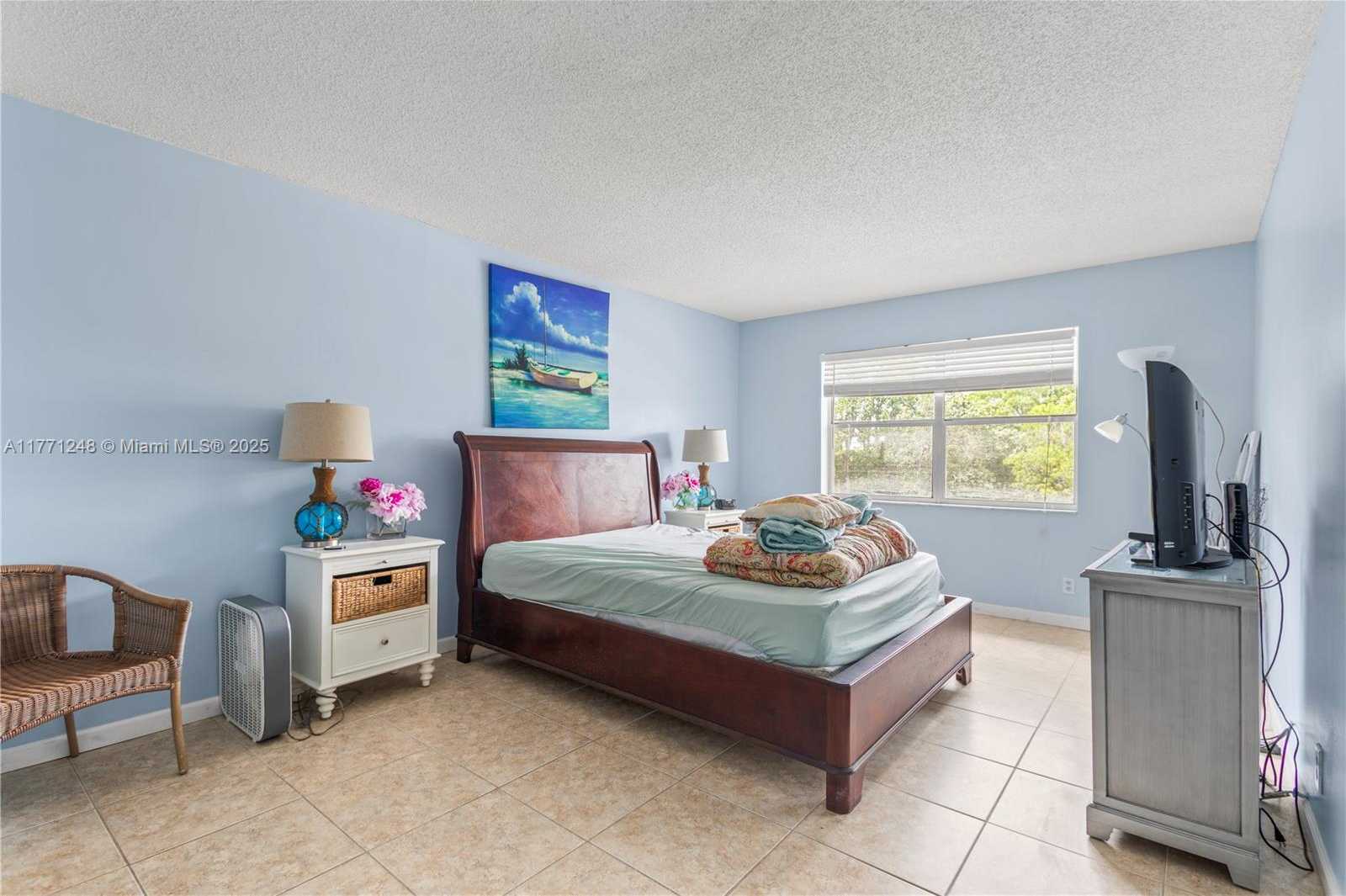 Small Image of 5961 NORTH FALLS CIR DR #409, Lauderhill Number 8