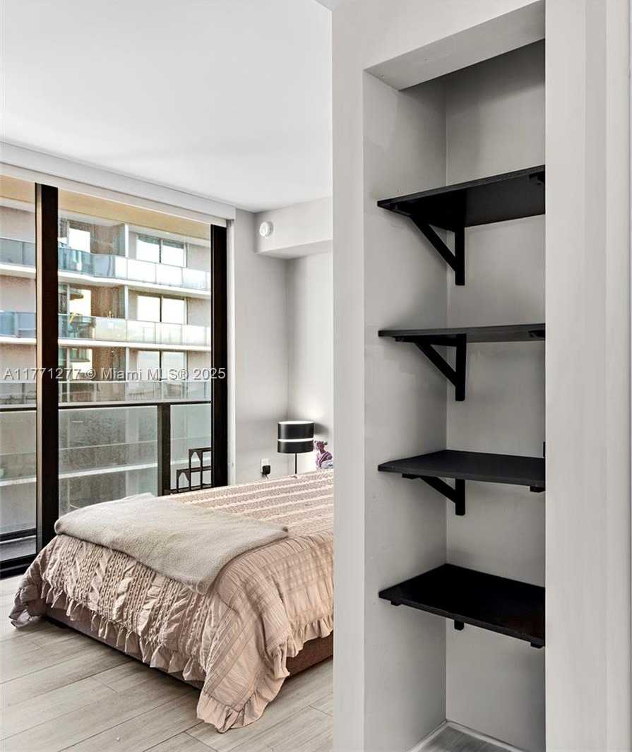 Small Image of 55 SOUTH WEST 9TH ST #3601, Miami Number 12
