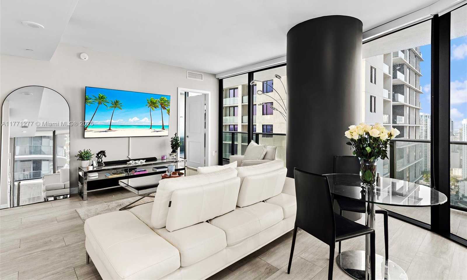 Small Image of 55 SOUTH WEST 9TH ST #3601, Miami Number 5