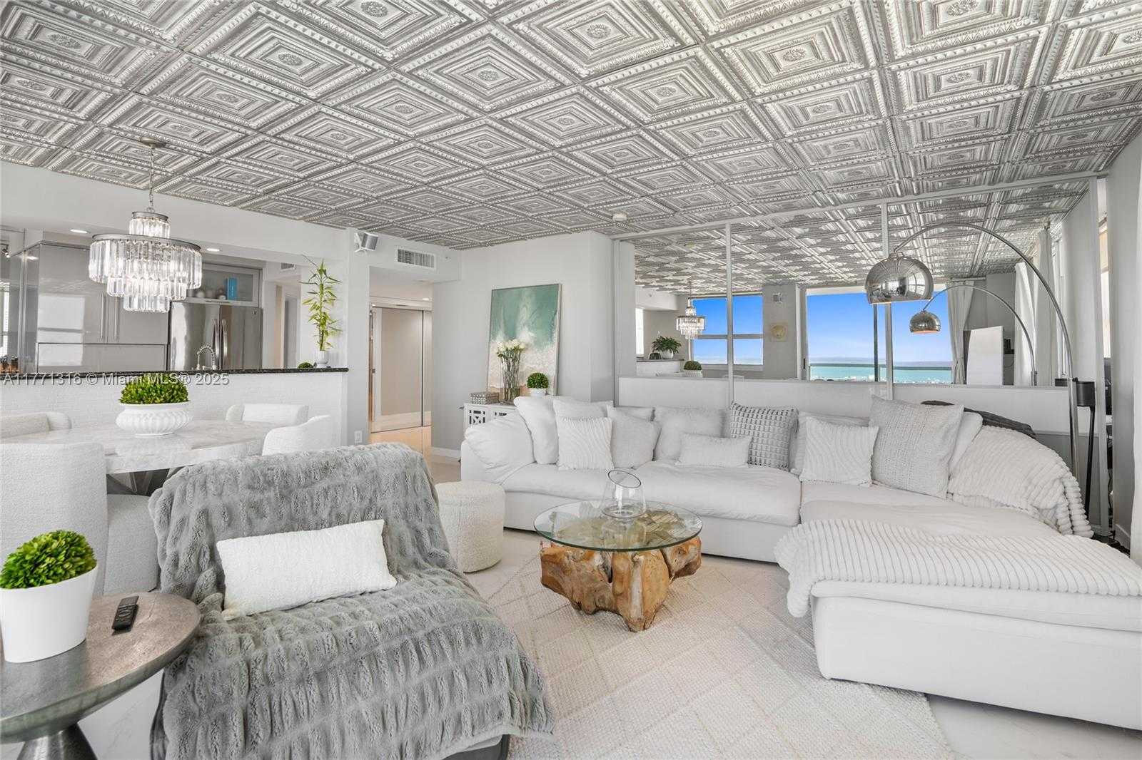 Small Image of 650 WEST AVE #2312, Miami Beach Number 15