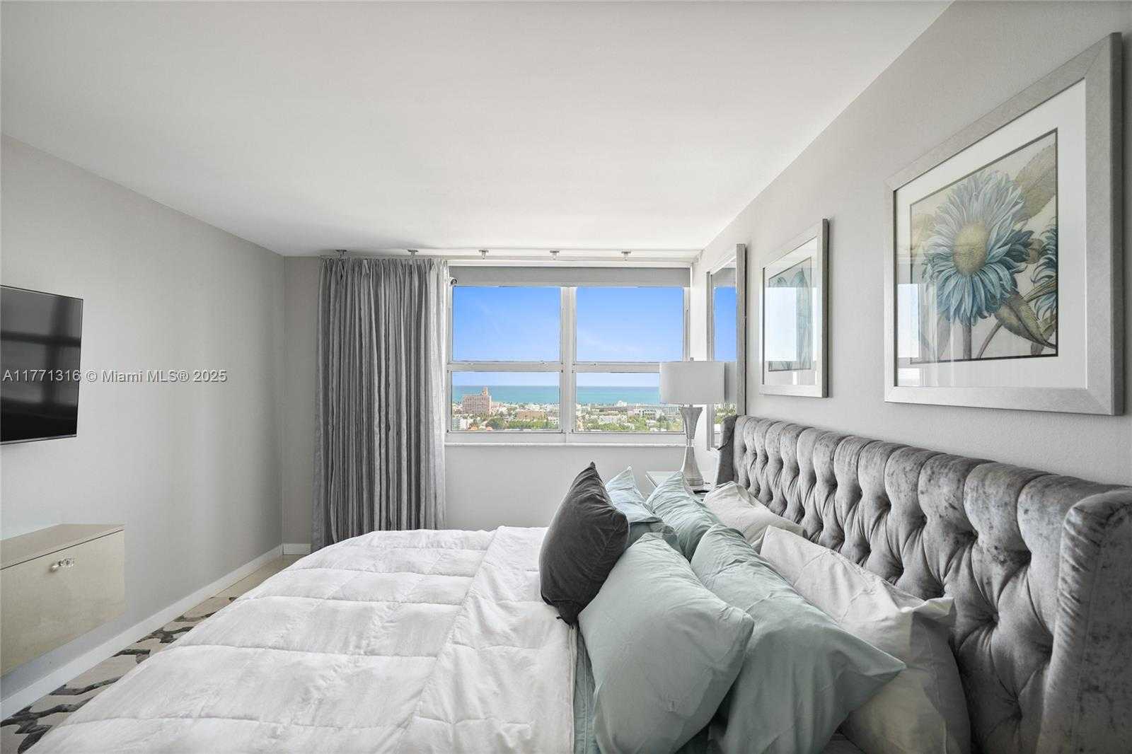 Small Image of 650 WEST AVE #2312, Miami Beach Number 21