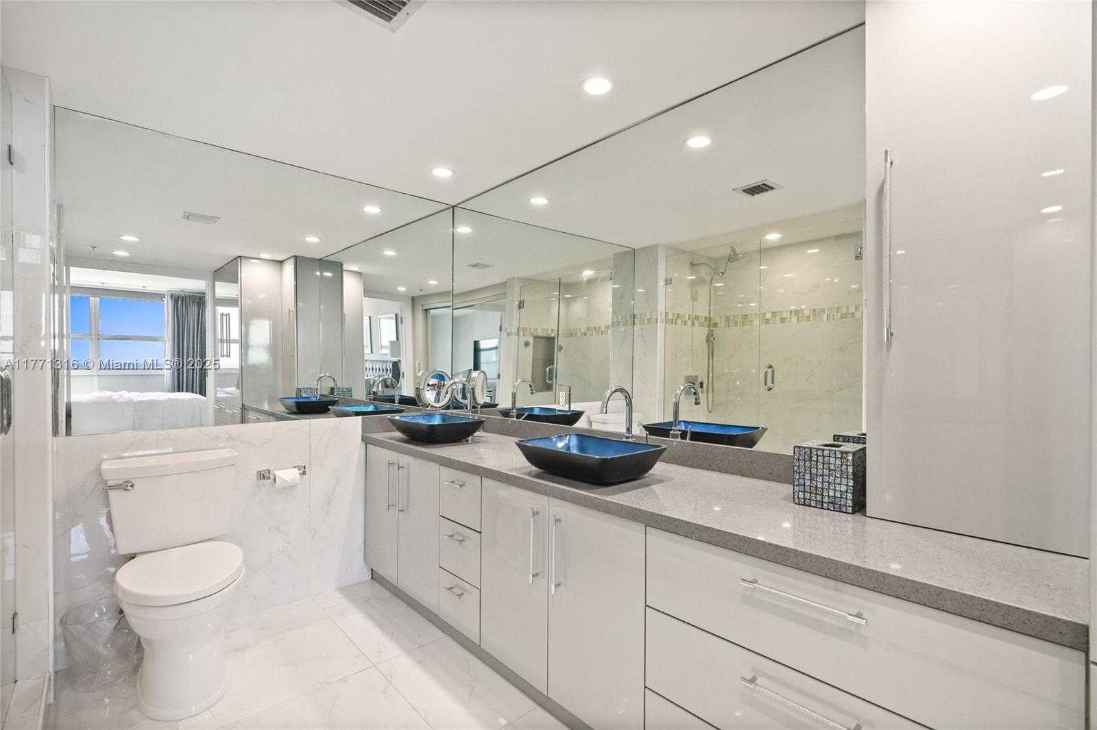 Small Image of 650 WEST AVE #2312, Miami Beach Number 25