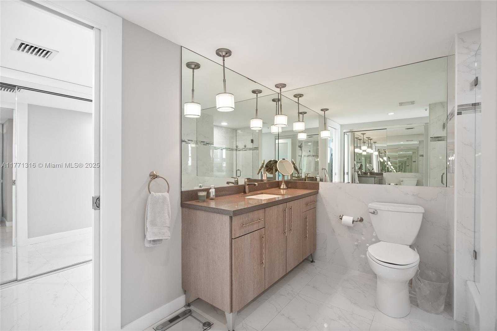Small Image of 650 WEST AVE #2312, Miami Beach Number 33