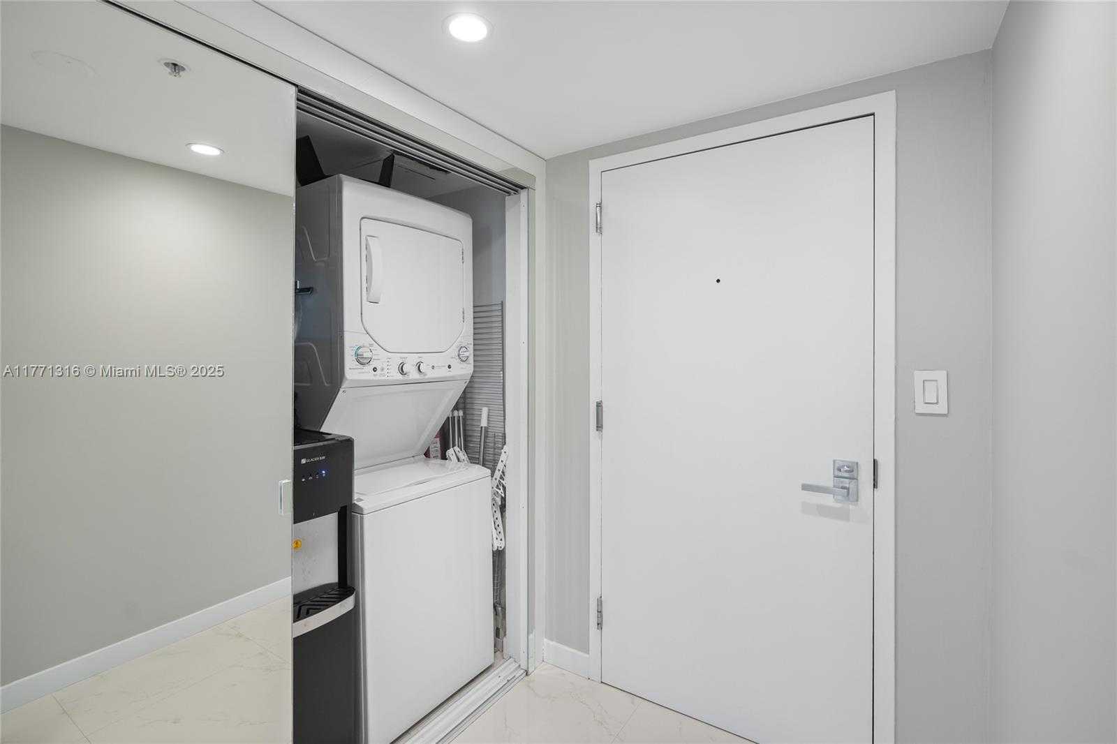 Small Image of 650 WEST AVE #2312, Miami Beach Number 39