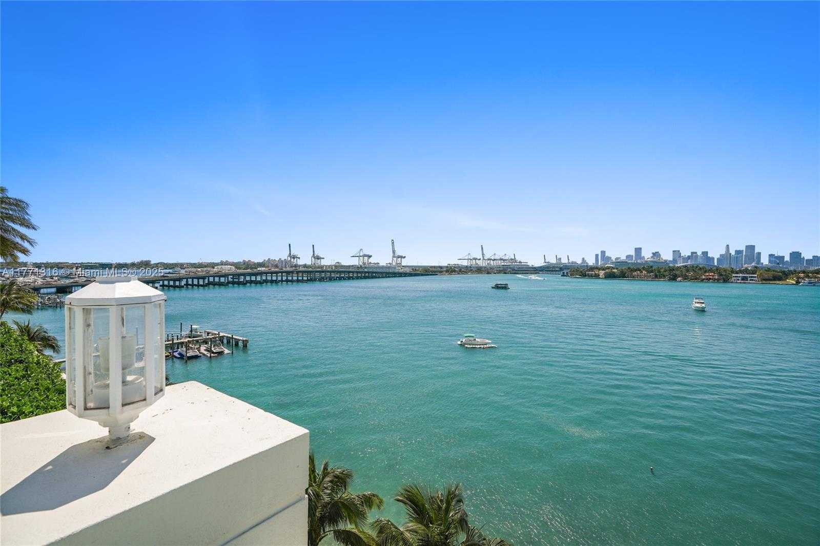 Small Image of 650 WEST AVE #2312, Miami Beach Number 42