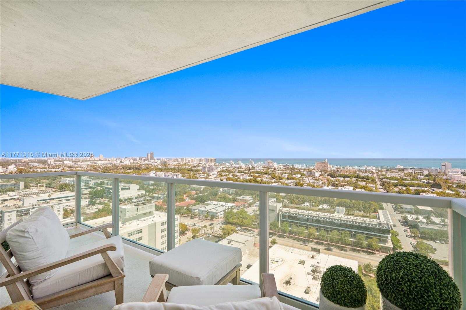 Small Image of 650 WEST AVE #2312, Miami Beach Number 6