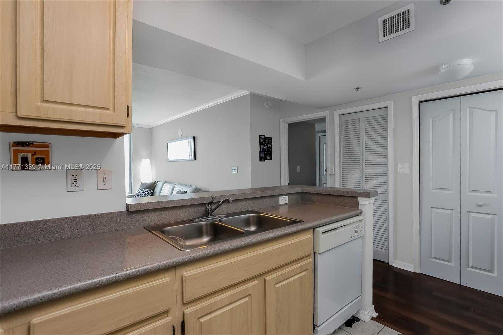 Small Image of 2665 SOUTH WEST 37TH AVE #1404, Miami Number 11