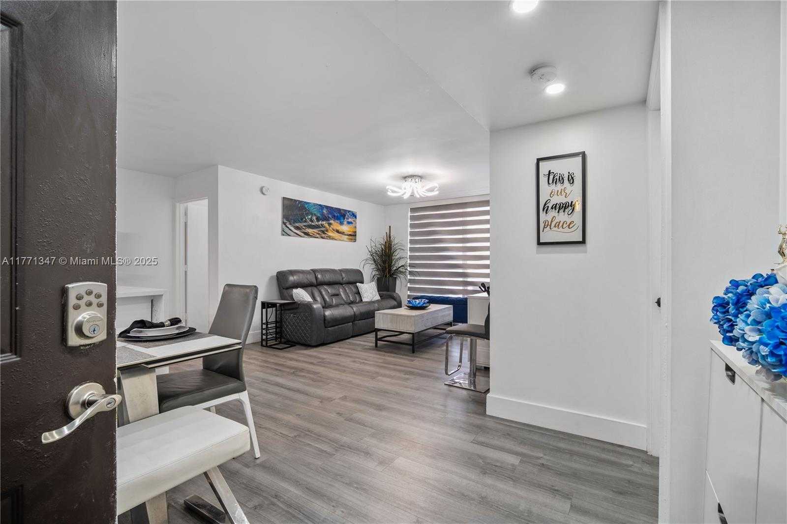 Small Image of 2113 RENAISSANCE BLVD #105, Miramar Number 2