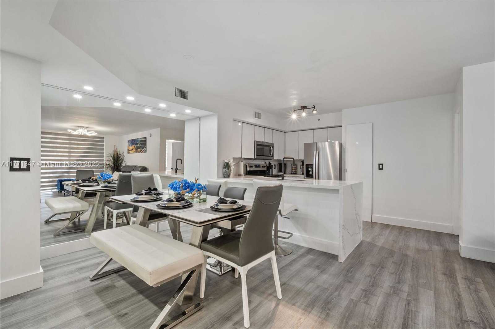Small Image of 2113 RENAISSANCE BLVD #105, Miramar Number 5
