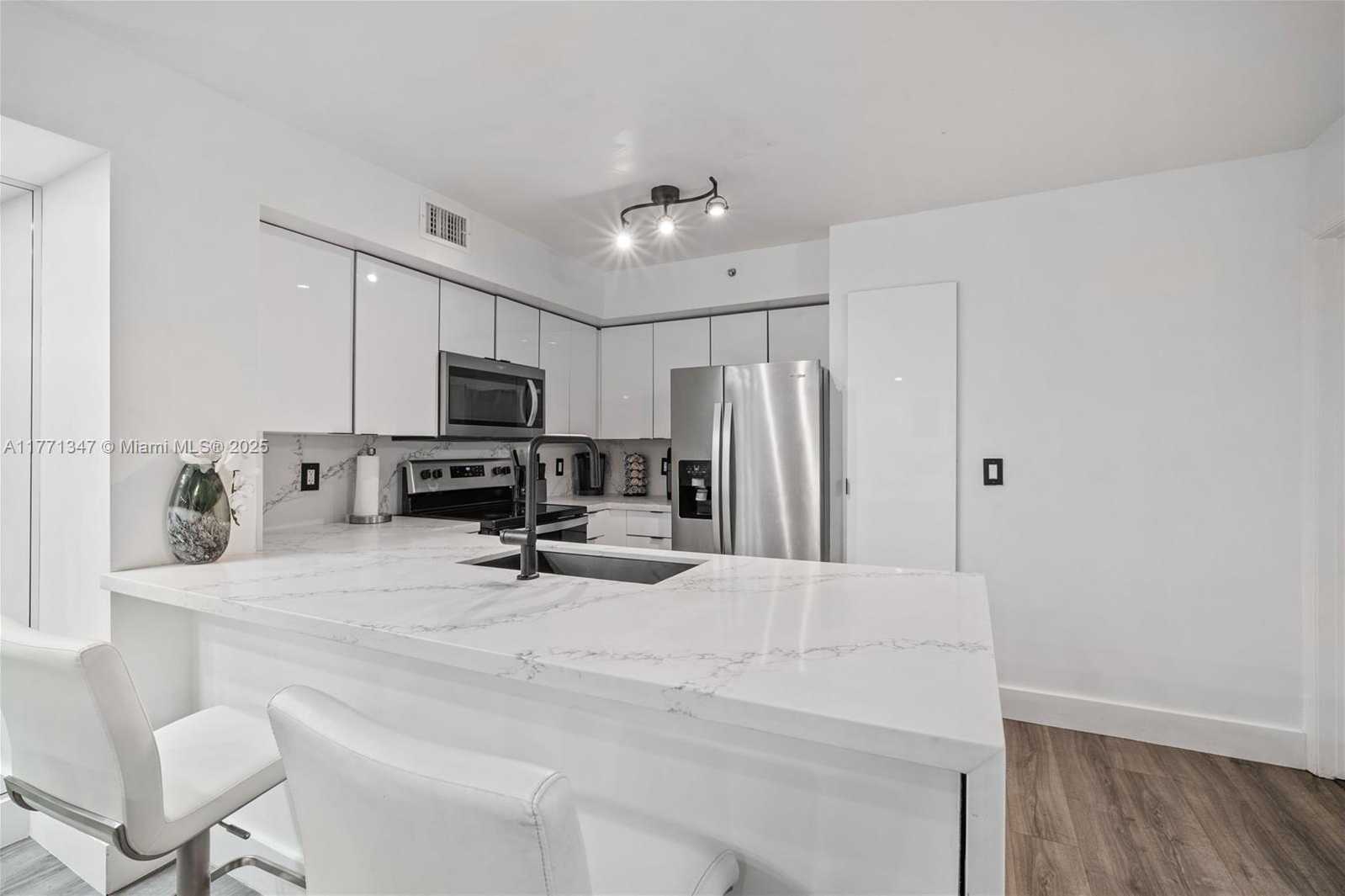 Small Image of 2113 RENAISSANCE BLVD #105, Miramar Number 6