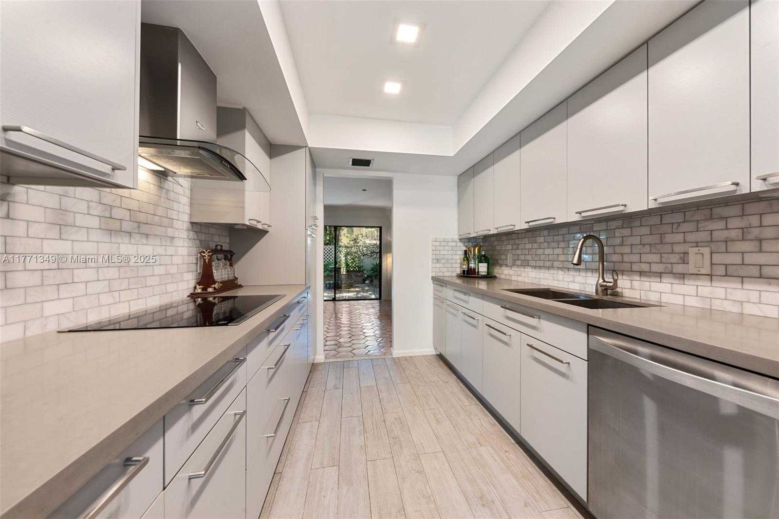 Small Image of 206 ST ANDREWS ROAD #18-78, Hollywood Number 14
