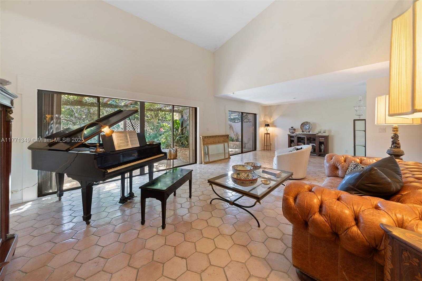 Small Image of 206 ST ANDREWS ROAD #18-78, Hollywood Number 19