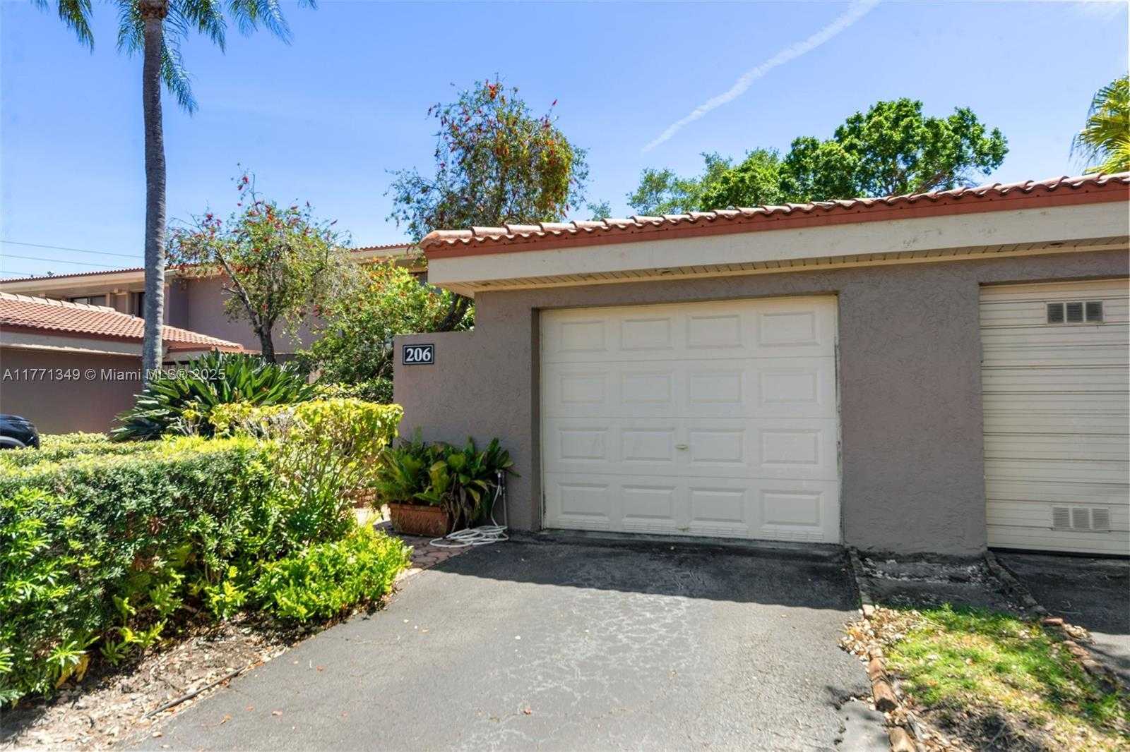 Small Image of 206 ST ANDREWS ROAD #18-78, Hollywood Number 2