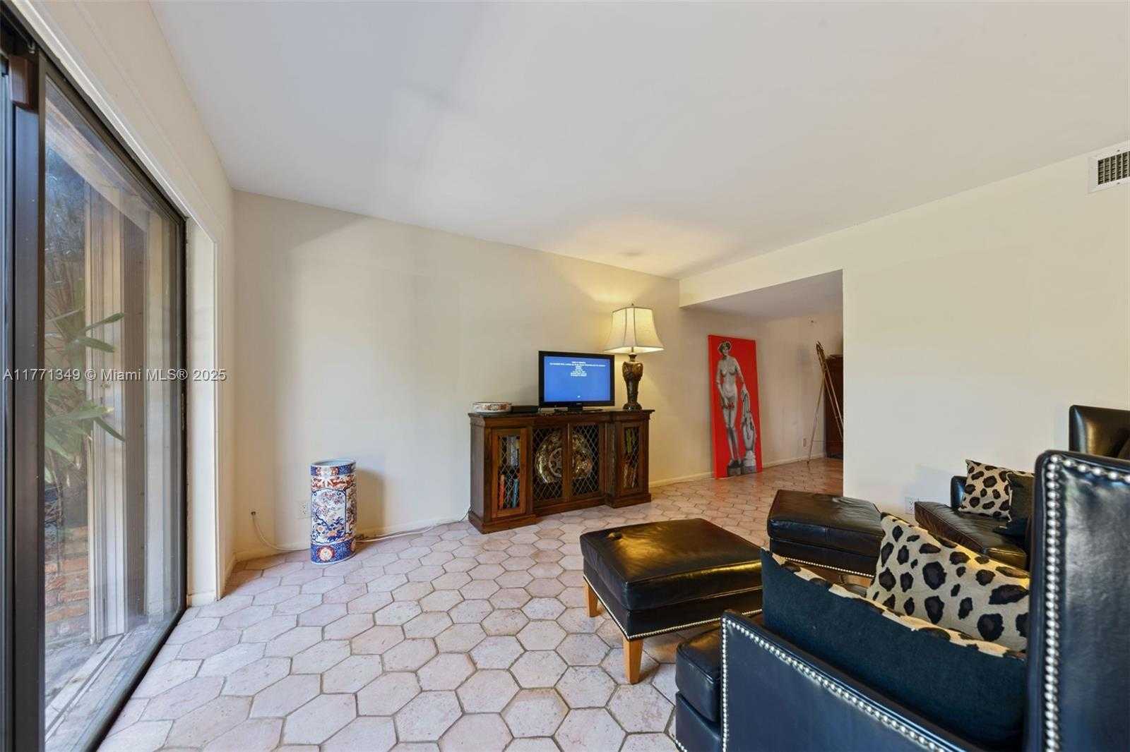 Small Image of 206 ST ANDREWS ROAD #18-78, Hollywood Number 28
