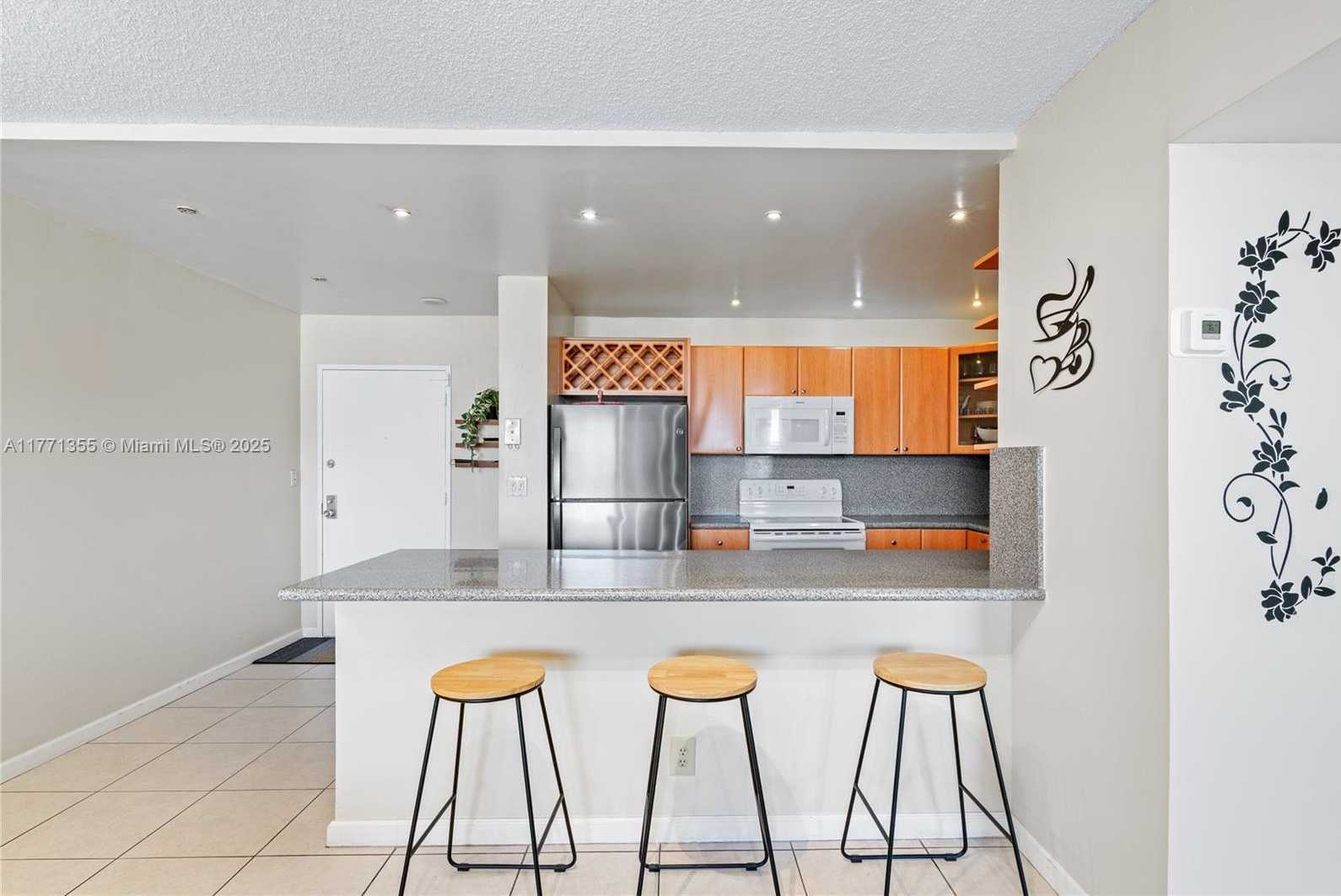 Small Image of 500 THREE ISLANDS BLVD #309, Hallandale Beach Number 10