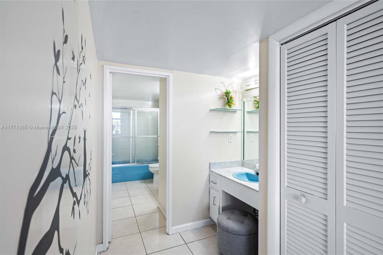 Small Image of 500 THREE ISLANDS BLVD #309, Hallandale Beach Number 31