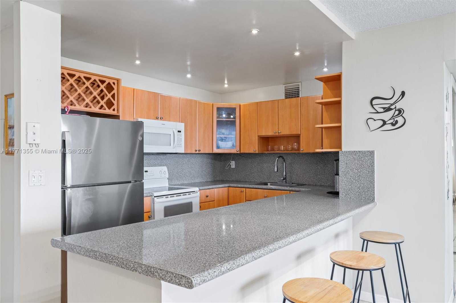 Small Image of 500 THREE ISLANDS BLVD #309, Hallandale Beach Number 8