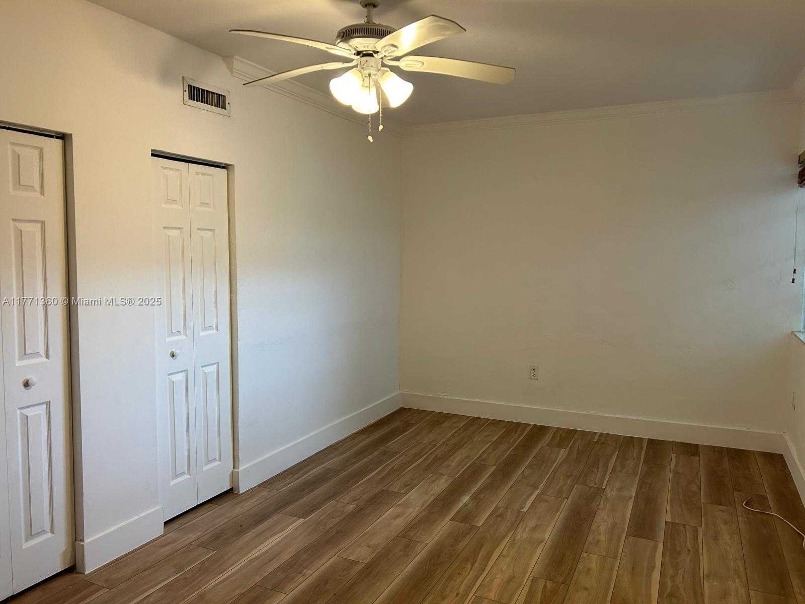 Small Image of 1605 LENOX AVE #1605-3, Miami Beach Number 12