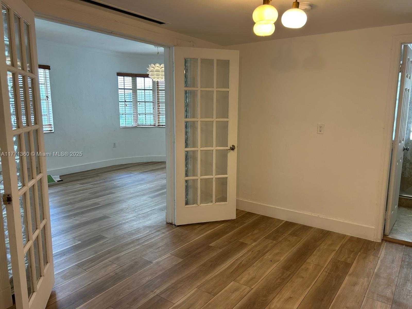 Small Image of 1605 LENOX AVE #1605-3, Miami Beach Number 7