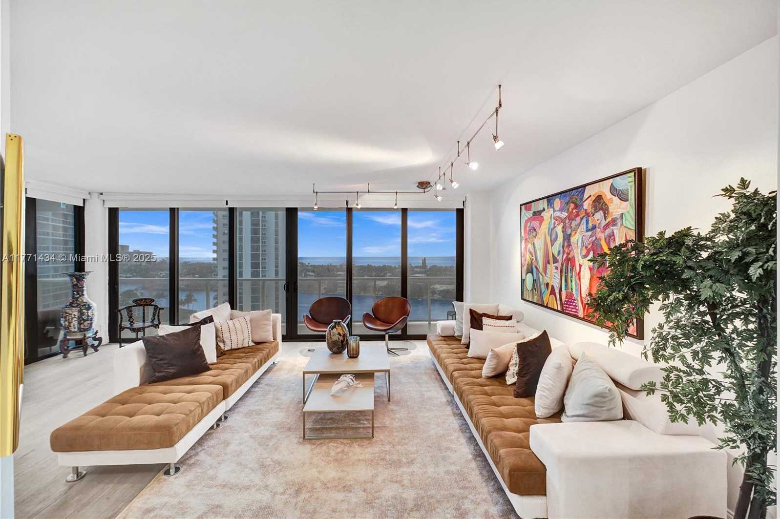Small Image of 20281 EAST COUNTRY CLUB DR #1002, Aventura Number 2