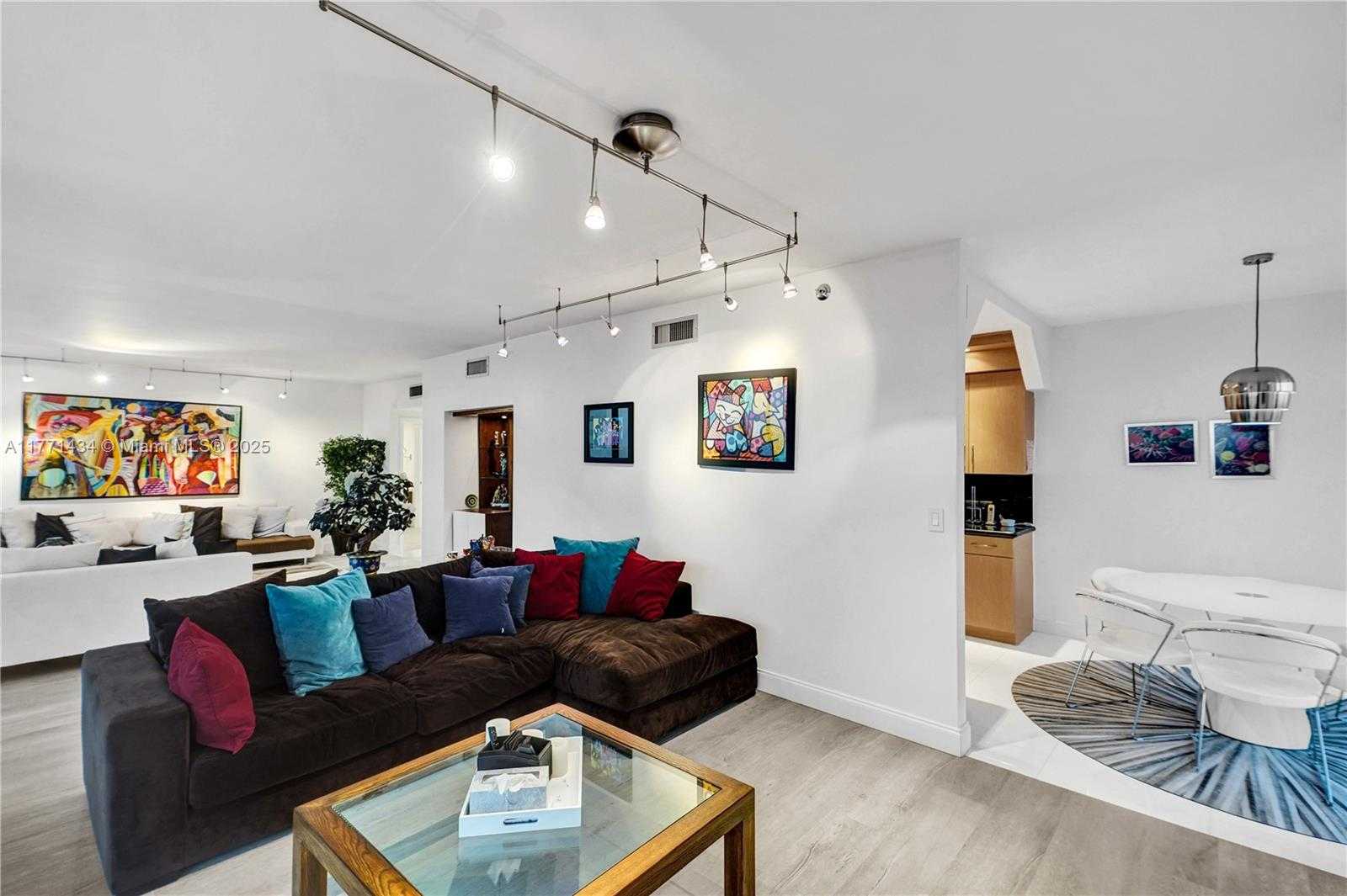 Small Image of 20281 EAST COUNTRY CLUB DR #1002, Aventura Number 27