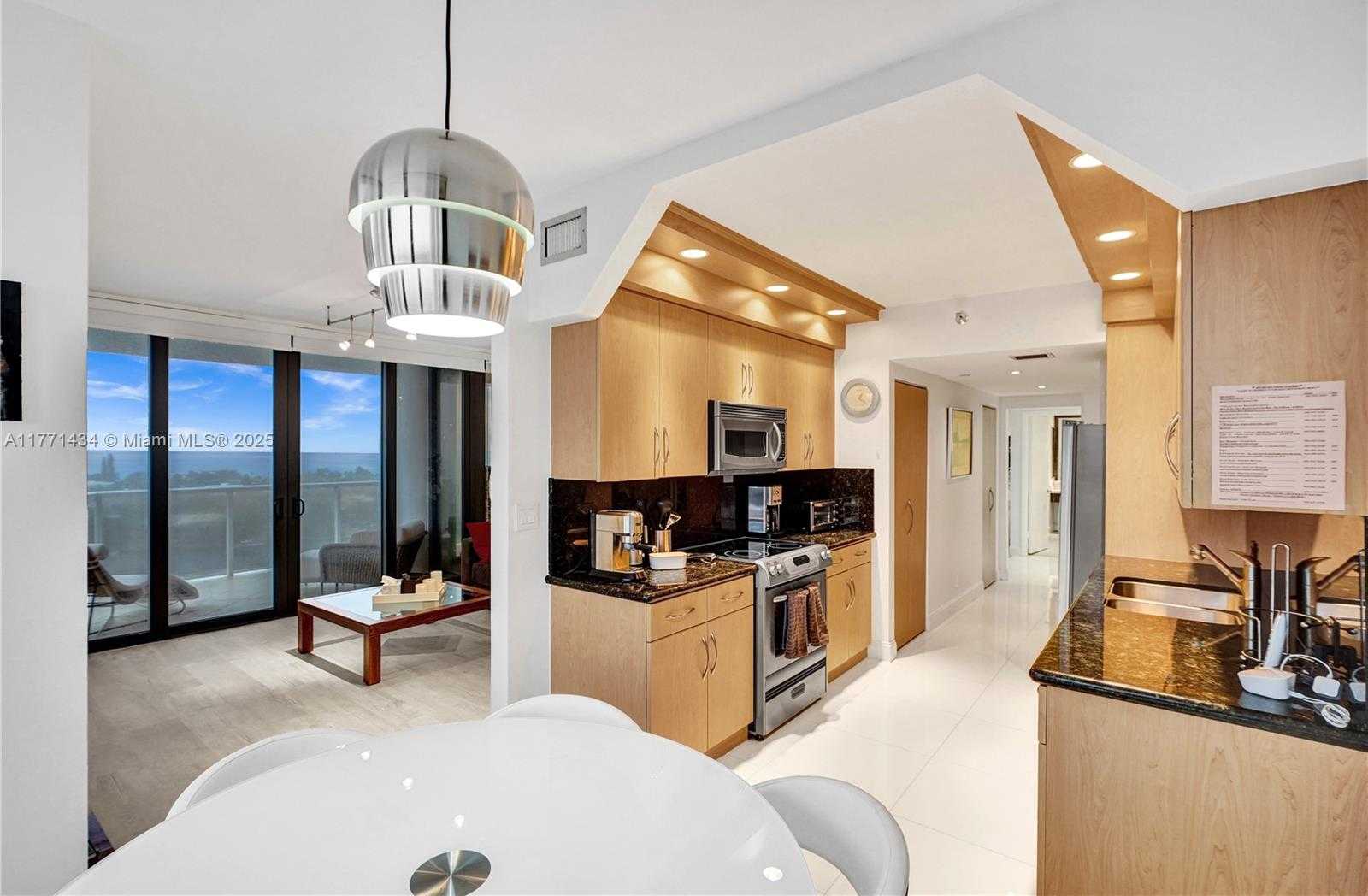 Small Image of 20281 EAST COUNTRY CLUB DR #1002, Aventura Number 29