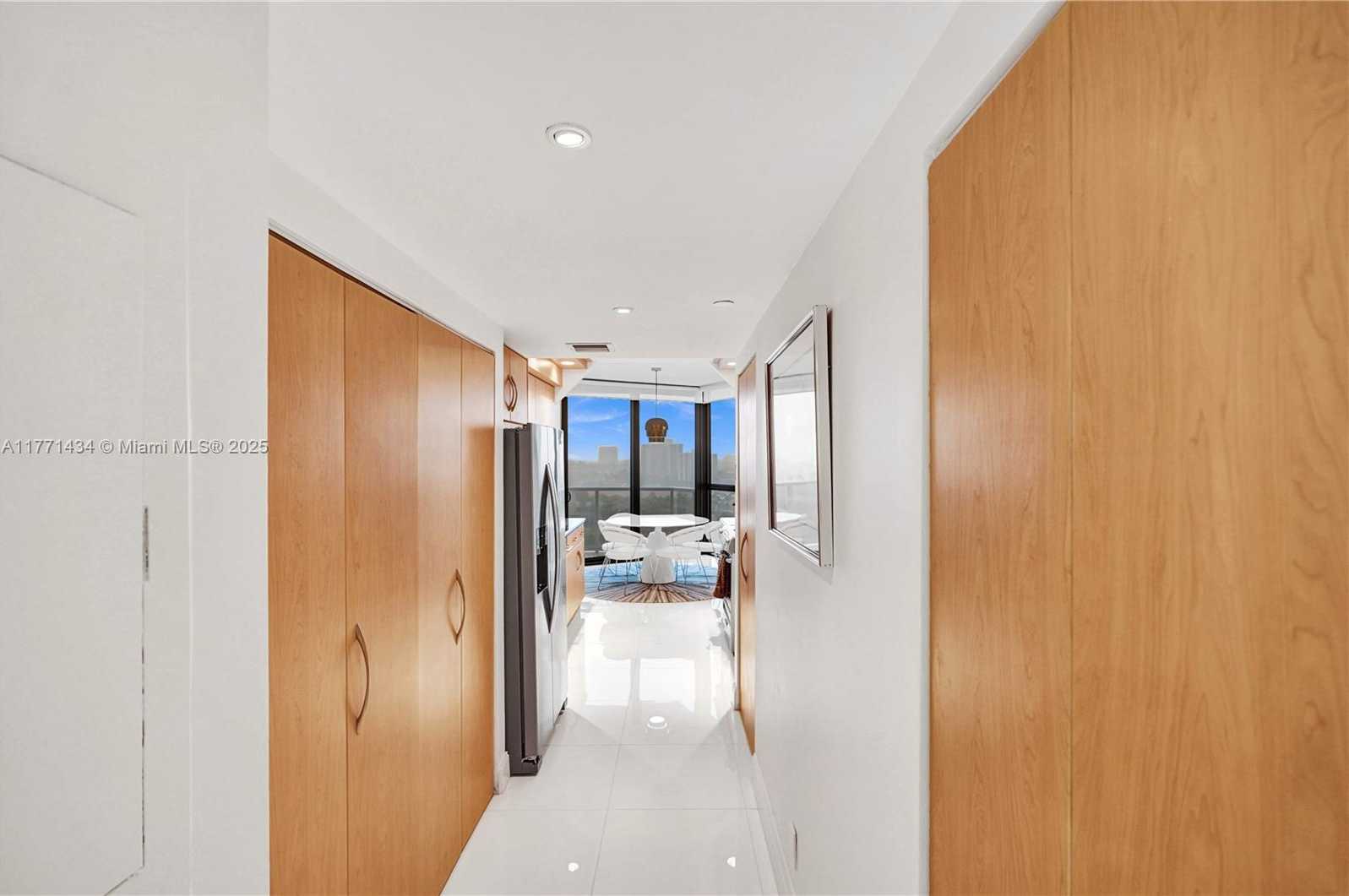 Small Image of 20281 EAST COUNTRY CLUB DR #1002, Aventura Number 31
