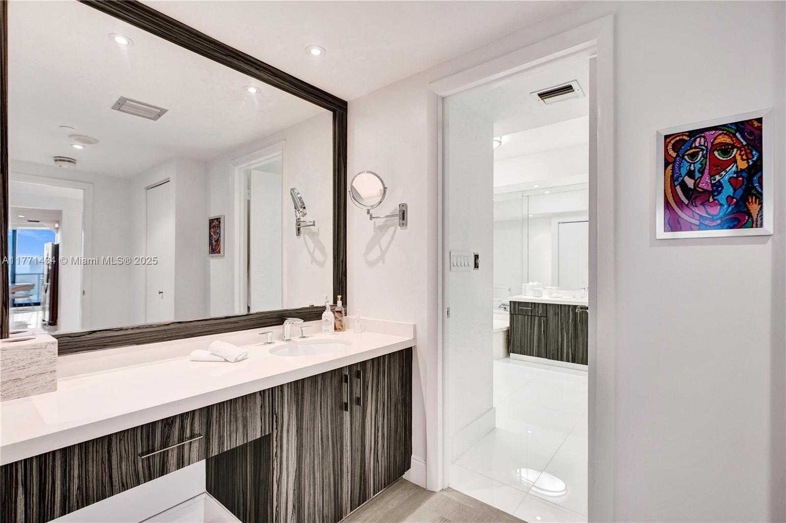 Small Image of 20281 EAST COUNTRY CLUB DR #1002, Aventura Number 35