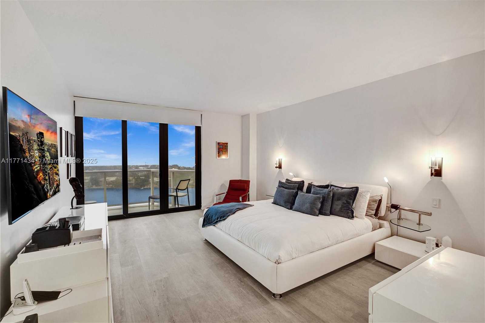 Small Image of 20281 EAST COUNTRY CLUB DR #1002, Aventura Number 36