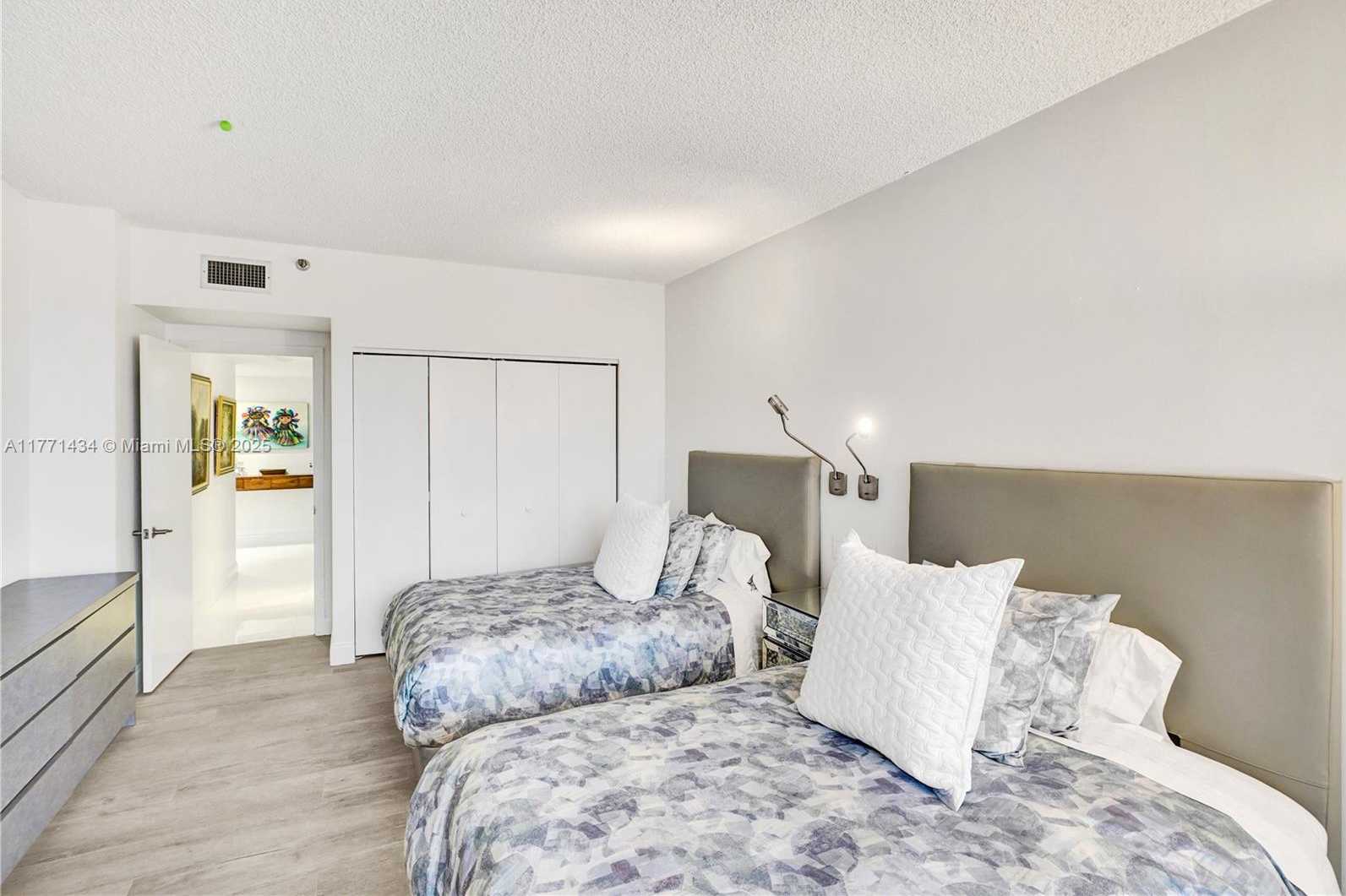 Small Image of 20281 EAST COUNTRY CLUB DR #1002, Aventura Number 42
