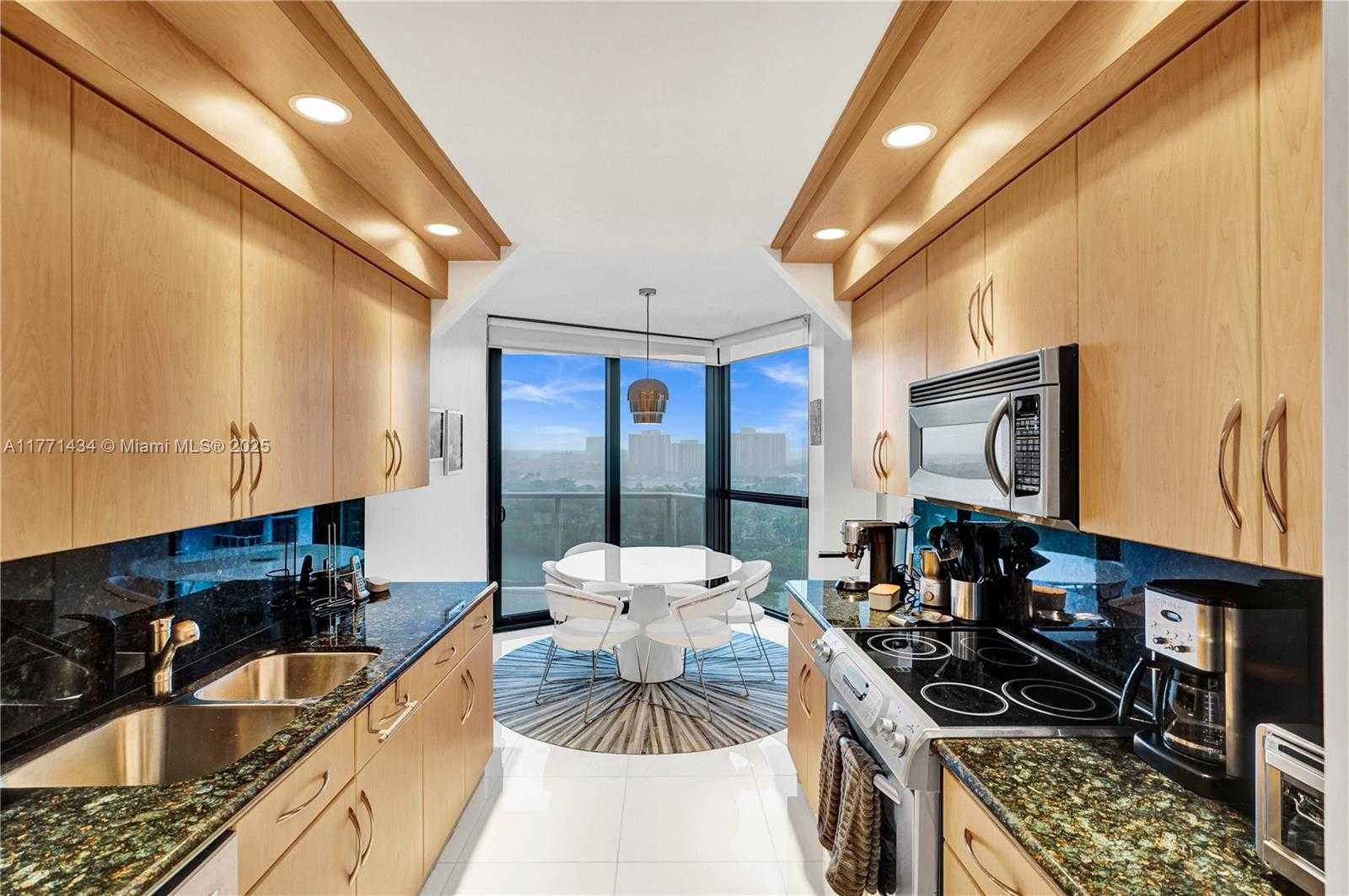 Small Image of 20281 EAST COUNTRY CLUB DR #1002, Aventura Number 6