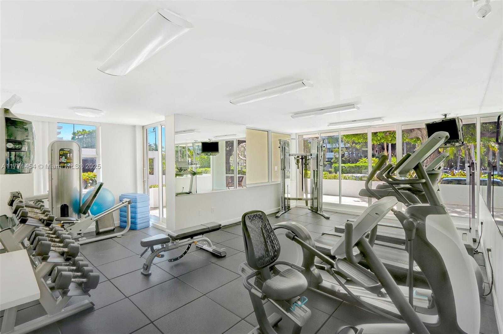 Small Image of 155 OCEAN LANE DR #310, Key Biscayne Number 11