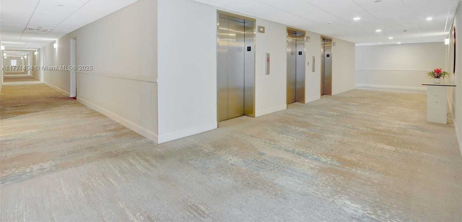 Small Image of 155 OCEAN LANE DR #310, Key Biscayne Number 12