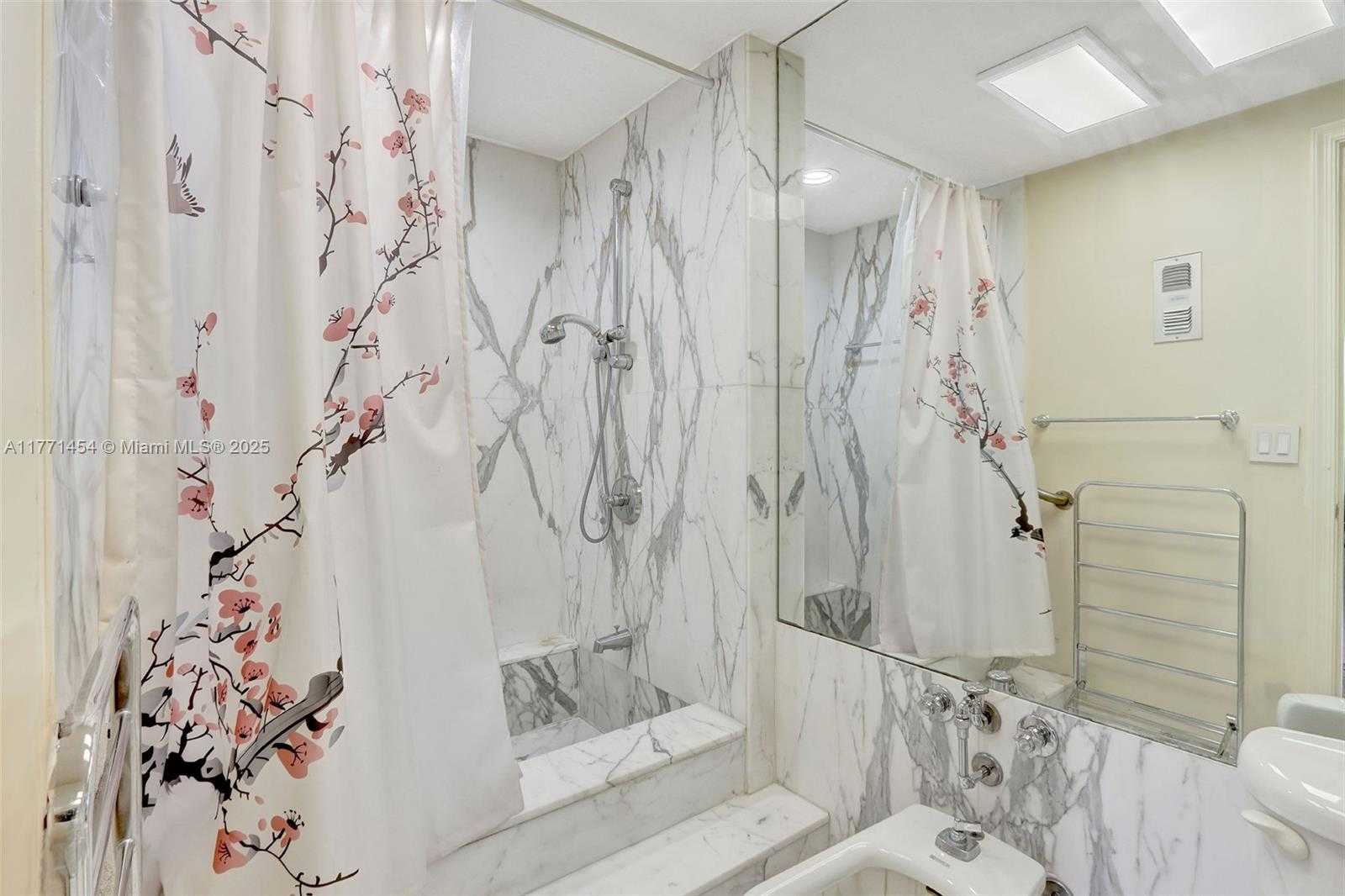 Small Image of 155 OCEAN LANE DR #310, Key Biscayne Number 34