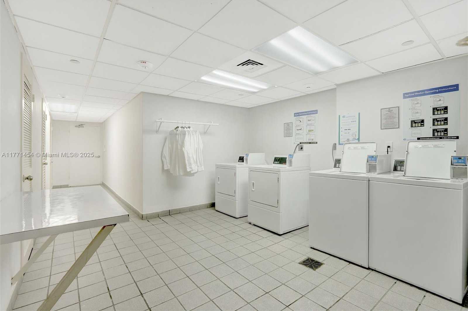 Small Image of 155 OCEAN LANE DR #310, Key Biscayne Number 35
